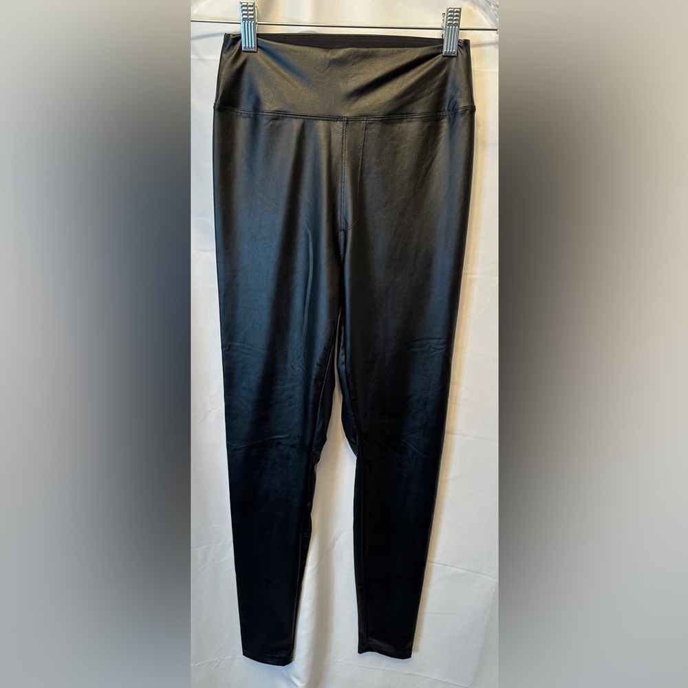Offline By Aerie Size M Real Luxe Faux Leather Leggings High Rise 28” Inseam